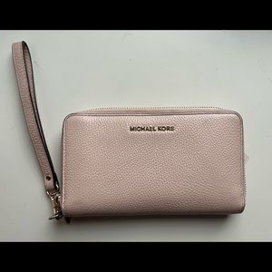 Michael Kors Blush Pink Wristlet